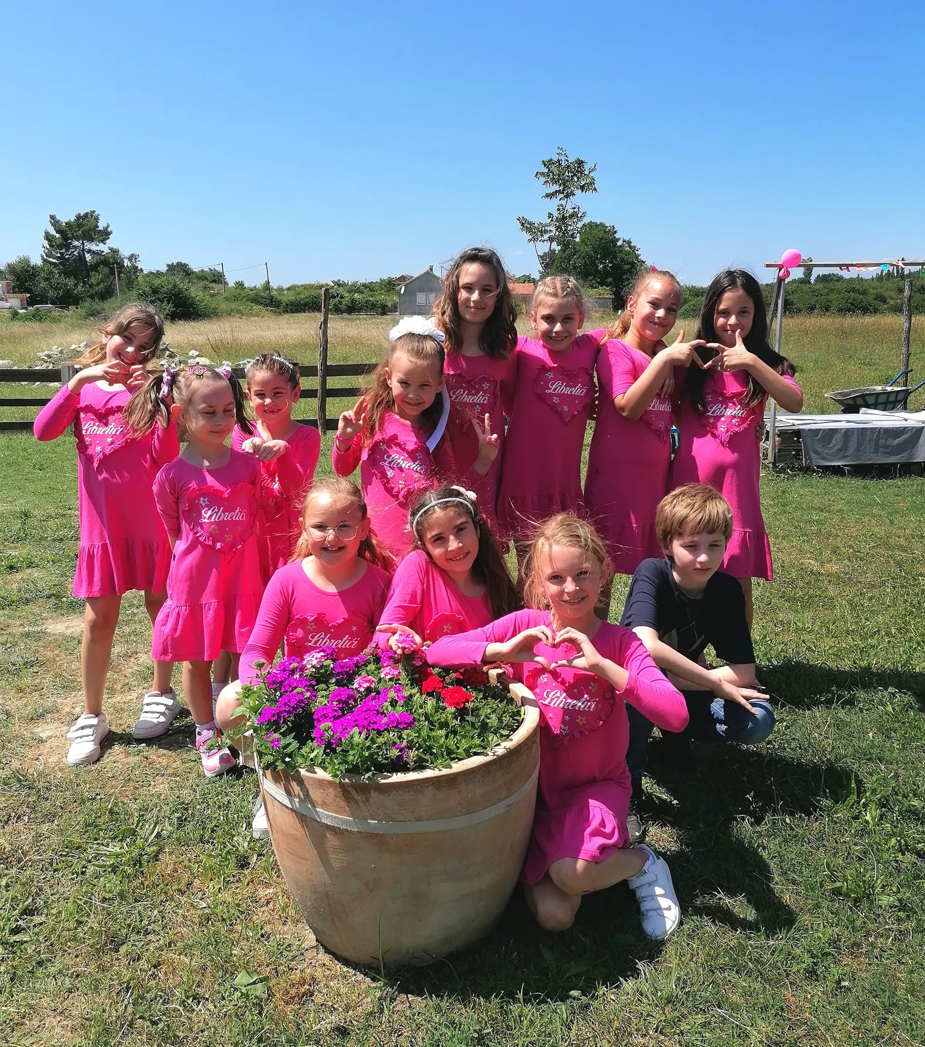 Libretići na snimanju spota u Ponylandu Libretići na snimanju spota u Ponylandu