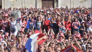 Tisuće Zadrana na Forumu navijalo za Vatrene u finalu Svjetskog prvenstva Tisuće Zadrana na Forumu navijalo za Vatrene u finalu Svjetskog prvenstva
