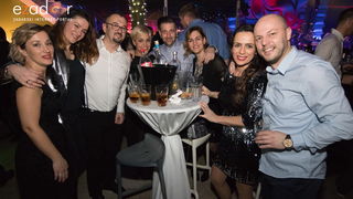 Ludnica u Saturnusu: Najbolji doček u svemiru i šire Ludnica u Saturnusu: Najbolji doček u svemiru i šire