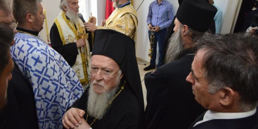 Pakrac – Carigradski patrijarh Bartolomej I. blagoslovio je obnovljeni episkopski dvor i kriz svetog Ivana Vladimira. Photo: Ivica Galovic/PIXSELL Pakrac – Carigradski patrijarh Bartolomej I. blagoslovio je obnovljeni episkopski dvor i kriz svetog Ivana Vladimira. Photo: Ivica Galovic/PIXSELL
