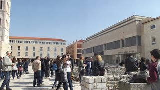 Promatranje pomrčine Sunca na Forumu Promatranje pomrčine Sunca na Forumu