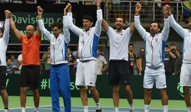 Davis Cup: Fešta nakon pobjede Marina Čilića nad Richardom Gasquetom i osiguranog plasmana u finale Davis Cupa. Photo: Hrvoje Jelavić/PIXSELL
