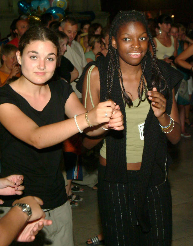 Pet Tambura na Narodnom trgu