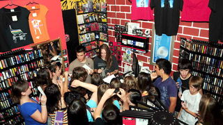 Finalisti HTZ-a Duje i Vilibald u Dallas Music Shopu, Foto: Ivan Dilber