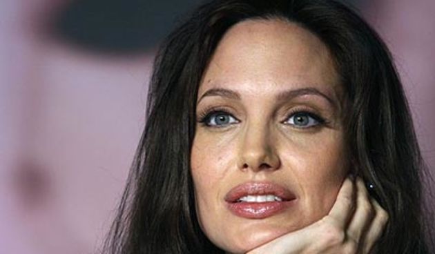 Angelina Jolie, foto: realbolst.com