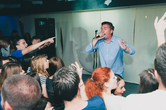 Zadarska večer s Ivicom Sikirićem Ićom u Hitch baru, 8.5.2015. (Foto: Ivan Toman) Zadarska večer s Ivicom Sikirićem Ićom u Hitch baru, 8.5.2015. (Foto: Ivan Toman)