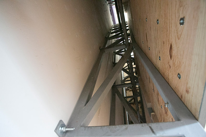 Penjačka stijena u bibinjskoj sportskoj dvorani, Foto: Leo Banić Penjačka stijena u bibinjskoj sportskoj dvorani, Foto: Leo Banić