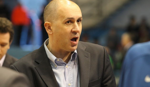 Zadar, 190311. Dvorana Jazine. Kosarkaska utakmica Lige za prvaka izmedju Borika i Cibone Na slici :  trener Cibone Drazen Anzulovic Foto : Vladimir Ivanov / CROPIX