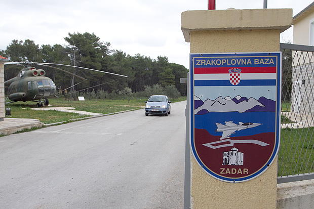 Dolazak u 93. Zrakoplovnu bazu Zemunik, foto: Leo Banić