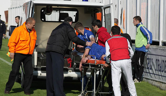 Hrvoje Ćustić kolima hitne pomoći odvežen u bolnicu