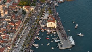 Splićani ispratili Olivera na posljednju plovidbu – fotografije iz zraka