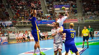 U doista sjajnoj atmosferi koju je stvorilo oko 5000 navijača iz cijele Hrvatske, naši su rukometni reprezentativci remizirali sa Švedskom i to s rezultatom 25-25. Bila je to ‘kaubojima’ pretposljednja pripremna utakmica uoči Olimpijskih igara