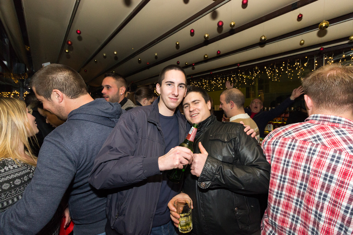 Doček 2017: Najluđa noć na zadarskom Poluotoku privukla više tisuća Zadrana i gostiju Doček 2017: Najluđa noć na zadarskom Poluotoku privukla više tisuća Zadrana i gostiju