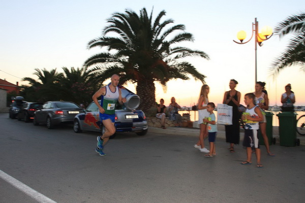 1. Bibinje Summer Run – ulična utrka ulicama Bibinja. Foto. Leo Banić 1. Bibinje Summer Run – ulična utrka ulicama Bibinja. Foto. Leo Banić