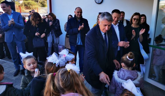 Otvoren dječji vrtić u Pakoštanima i započeli radovi na izgradnji luke u Dragama