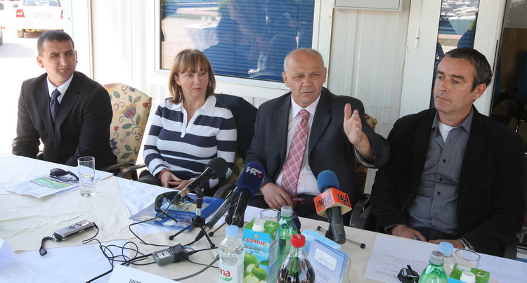 Zadar, 050511.
Tvrtka Inter-Yachting i Zadar, 050511.
Tvrtka Inter-Yachting i