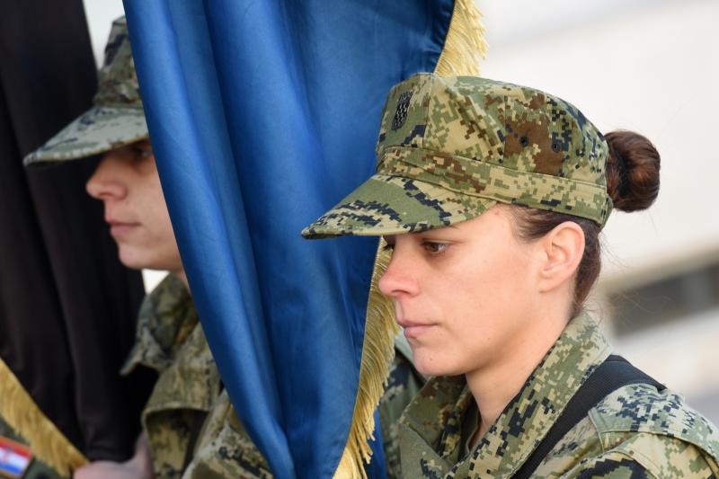 Mimohod postrojbi sudionica VRO Maslenica ulicama Zadra u povodu 24. obljetnice Mimohod postrojbi sudionica VRO Maslenica ulicama Zadra u povodu 24. obljetnice