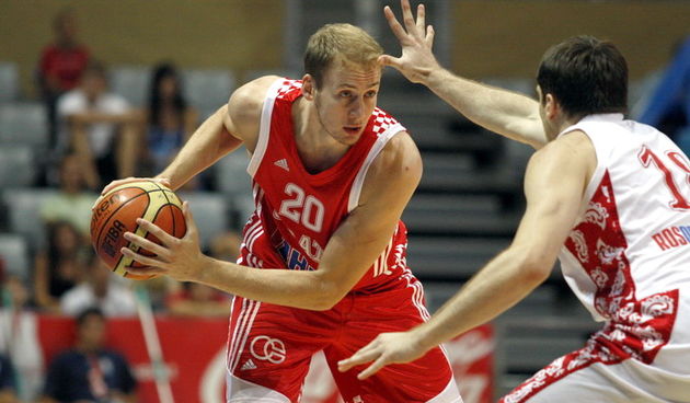 Zadar, 220810 Dvorana Kresimira Cosica. Trece kolo Svjetskog kupa, kosarkaska utakmica izmedju reprezentacija Hrvatska i Rusija. Na slici: Igrac Hrvatske Hrvoje Peric. Foto: Jure Miskovic / CROPIX