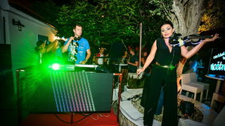 Odlična zabava u Noštromo i Vagabundo barovima na Viru