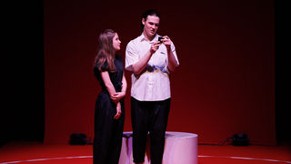 Igrajmo se: Zabranjeno mlađima od 15 strana A