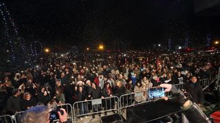 Advent na Viru: Crvena jabuka oduševila u “sniježnom” Viru Advent na Viru: Crvena jabuka oduševila u “sniježnom” Viru