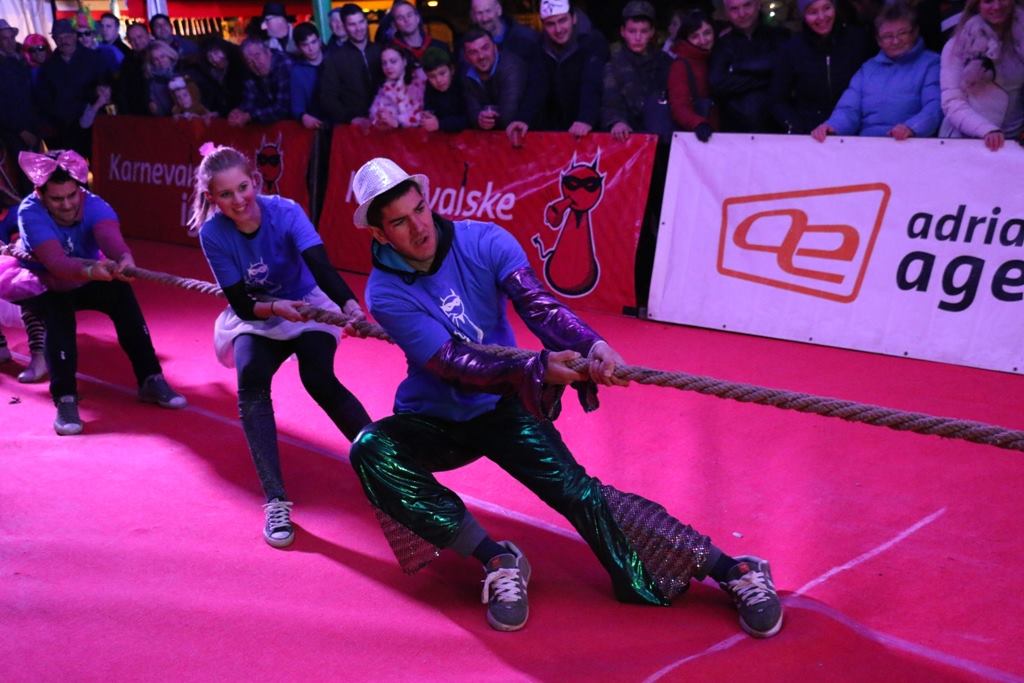 Virske maškare 2017: Karnevalske igre i koncert grupe Vista Virske maškare 2017: Karnevalske igre i koncert grupe Vista