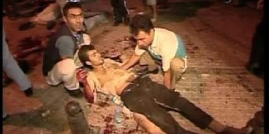 Bombaški napad Istanbul (Foto: AP) Bombaški napad Istanbul (Foto: AP)