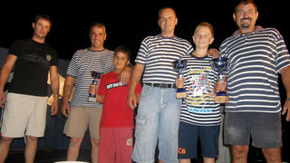 SUKOSAN, 13.08.2007. Trke tovarov, Noc svicarenja, klape Zapivajmo Kasijanu, vatromet
– najbolji ribari s ostima “na svicu”