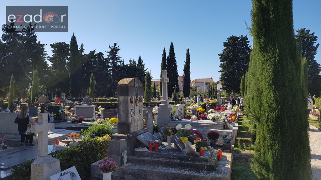Blagdan Svih svetih na zadarskim grobljima