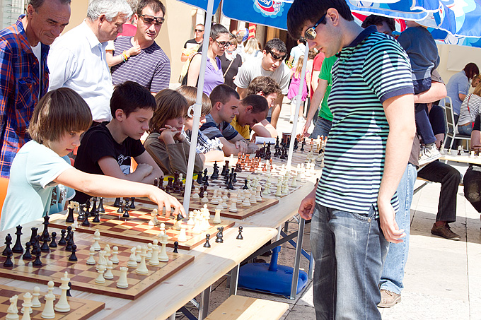 Subota na Narodnom trgu: šahovska simultanka i mjerenje šećera u krvi, foto: Leo Banić