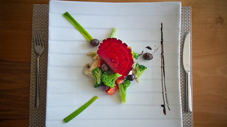 Restoran Bruschetta: Dani dimljenih i mariniranih Cromarisovih proizvoda (3) Restoran Bruschetta: Dani dimljenih i mariniranih Cromarisovih proizvoda (3)