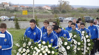 Posljednji ispracaj Hrvoja Custica, Murvica 5. travnja 2008, 12 sati Posljednji ispracaj Hrvoja Custica, Murvica 5. travnja 2008, 12 sati