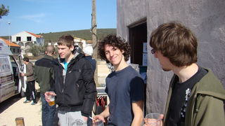 Druzenje uz surf i kite na plazi Makarska u Sukosanu Druzenje uz surf i kite na plazi Makarska u Sukosanu