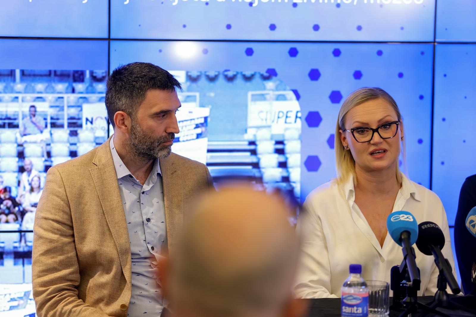 Konferencija za medije Udruge dani Krešimira Ćosića