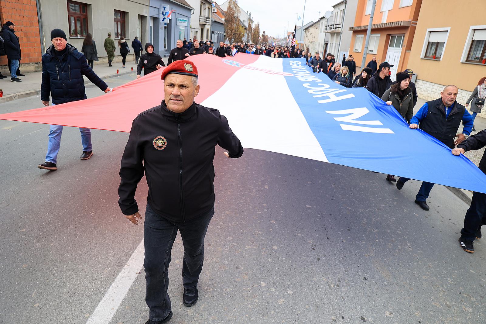 Kolona sjećanja u Vukovaru 18. studenog 2021. Kolona sjećanja u Vukovaru 18. studenog 2021.