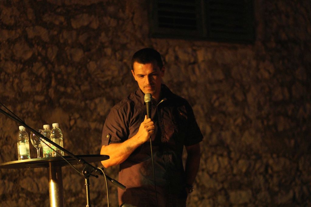 Željko Pervan i društvo nasmijali Bibinjce do suza