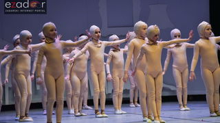 Predstava “Odgojoj” Plesne udruge Gesta u HNK Zadar