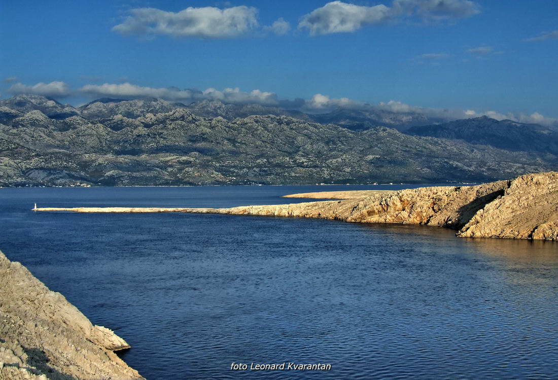 Blagdanski đir po Pagu 1. studenog 2013.  foto: Leonard Kvarantan