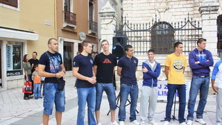 Narodni trg: Predstavljene košarakašice i košarkaši Zadra. foto: Mladen Malik