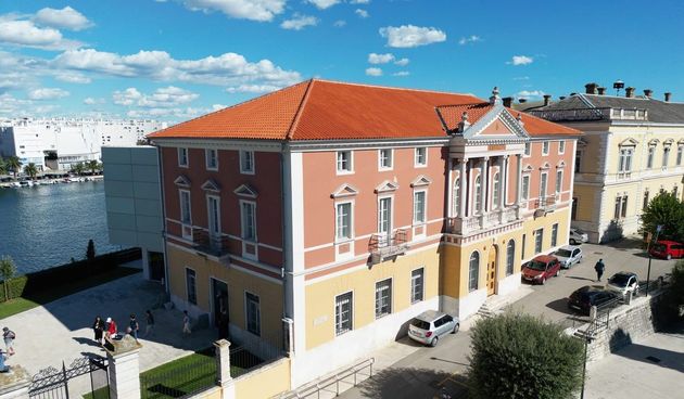 mas, muzej antickog stakla