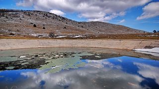 Ogledalo usred nicega