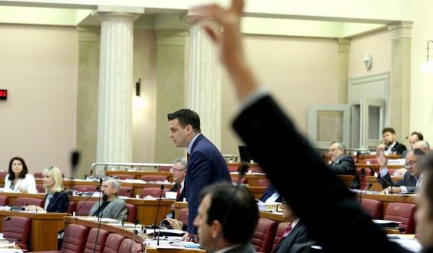 Sabor RH je 17. sjednicu nastavio raspravom o izvjescu Drzavnog odvjetnistva Republike Hrvatske za 2014. godinu. Igor Kolman. Photo: Patrik Macek/PIXSELL