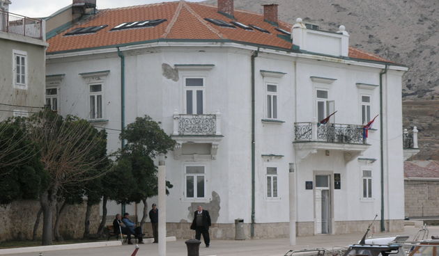 Pag – Gradska uprava i Izborno povjerenstvo/Foto: Josip Portada