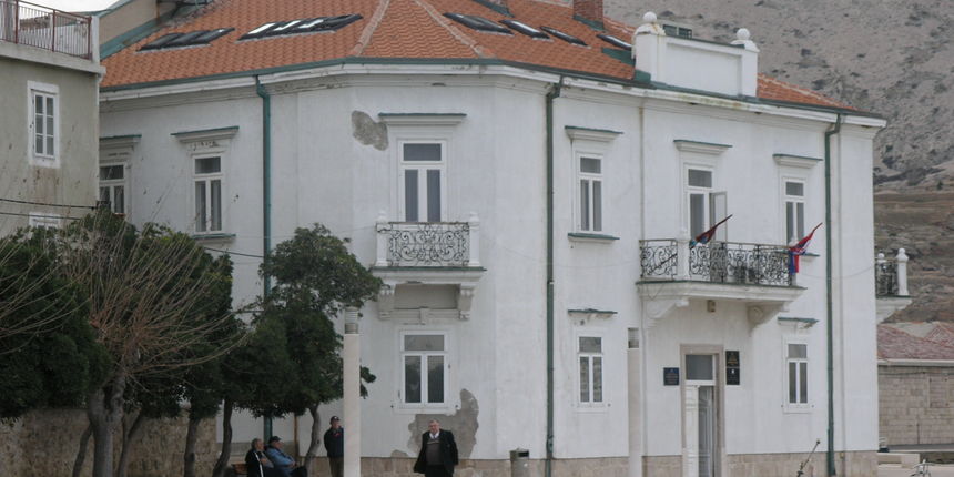 Pag – Gradska uprava i Izborno povjerenstvo/Foto: Josip Portada Pag – Gradska uprava i Izborno povjerenstvo/Foto: Josip Portada