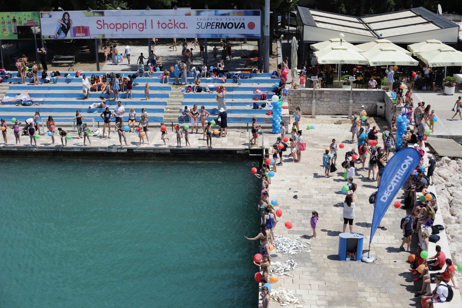 Bazen Kolovare: Meta feštica od balona i prvi Balloon jump Bazen Kolovare: Meta feštica od balona i prvi Balloon jump