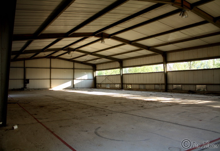 Devastirana bivša vojna baza Šepurine, Foto: Iva Idassa Devastirana bivša vojna baza Šepurine, Foto: Iva Idassa