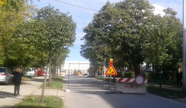 Počeli radovi na rotoru na križanju ulica Stjepana Radića i Andrije Hebranga. Foto: Edvard Šprljan