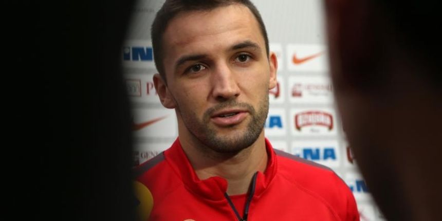 Image 378653 (auto) Image 378653 (auto)