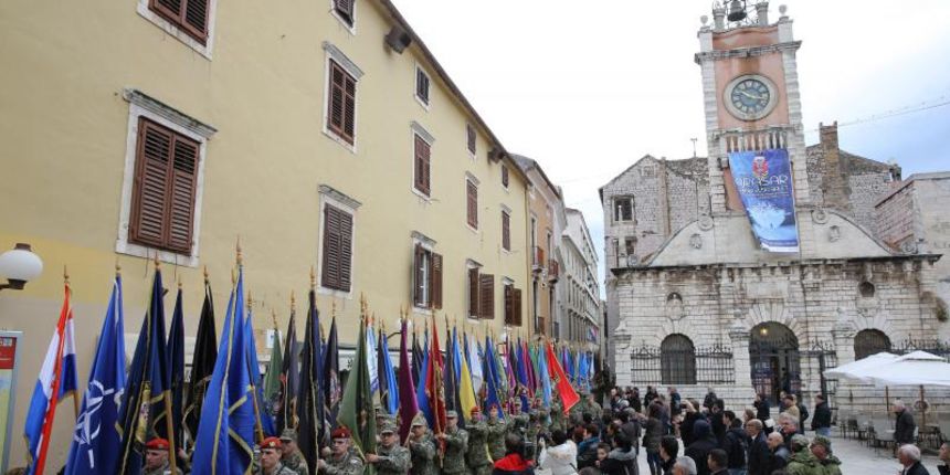 21.01.2014., Zadar – Mimohod postrojbi sudionica operacije akcija Maslenica s ratnim zastavama, uz pratnju orkestra Oruzanih snaga RH. Photo: Filip Brala/PIXSELL