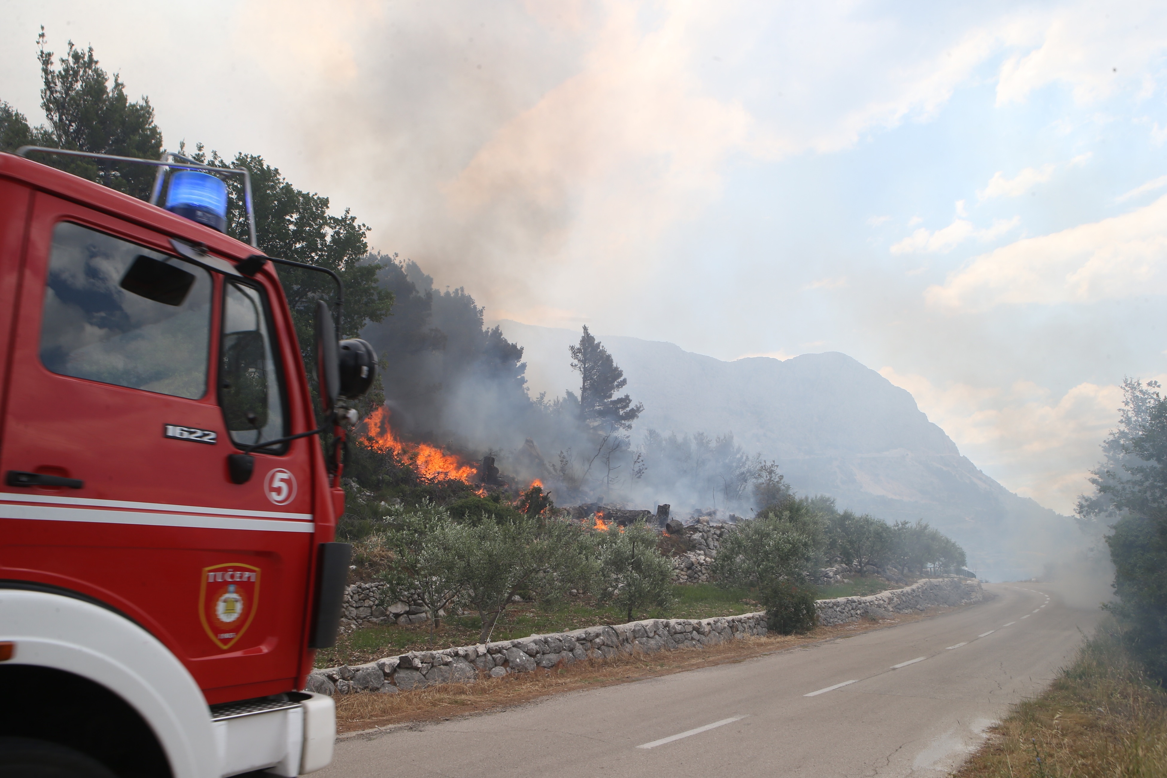 Požar na padinama Biokova Požar na padinama Biokova
